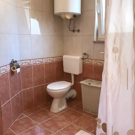 Apartman House *