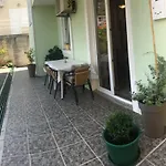 Apartman House