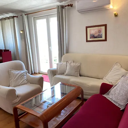 House Apartman